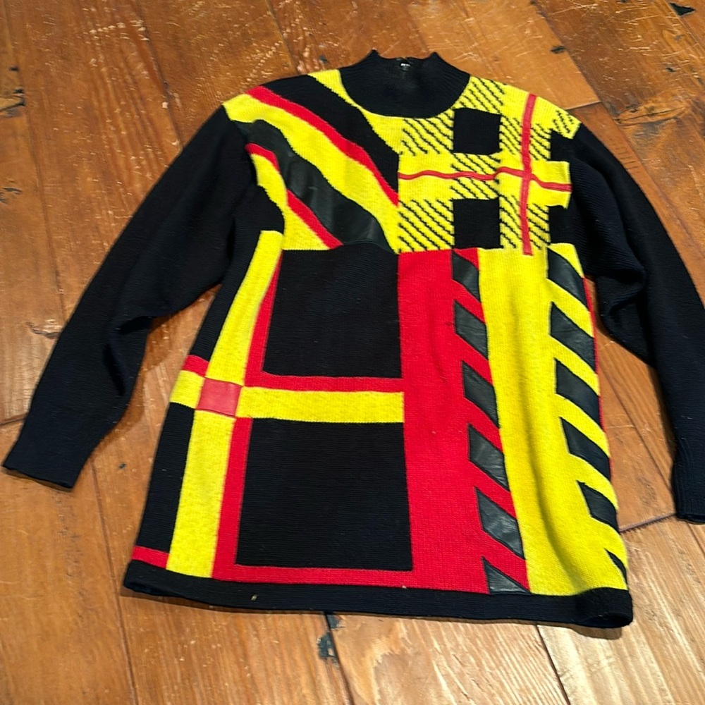 Vintage Suzelle sweater, size small